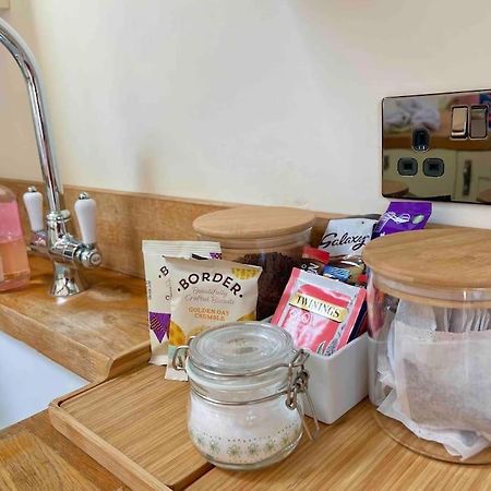 Beautiful One Bedroom Annex With Free Parking Abbotskerswell Exteriér fotografie