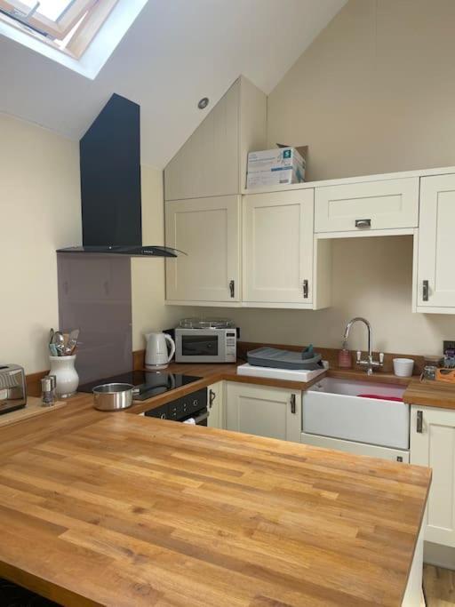 Beautiful One Bedroom Annex With Free Parking Abbotskerswell Exteriér fotografie