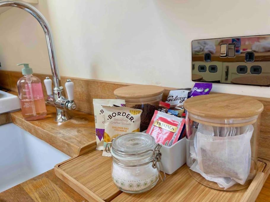 Beautiful One Bedroom Annex With Free Parking Abbotskerswell Exteriér fotografie